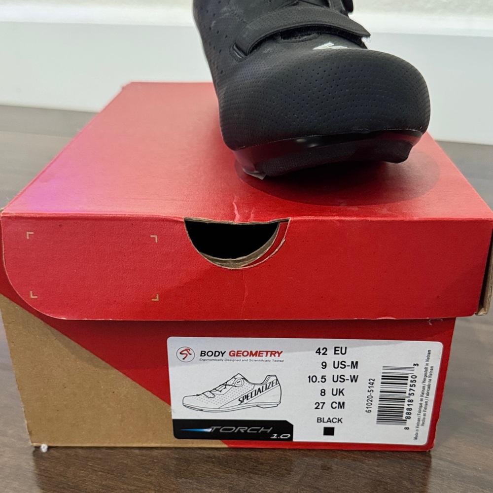 Specialized Black Cycling Shoes - Picture 2 of 6